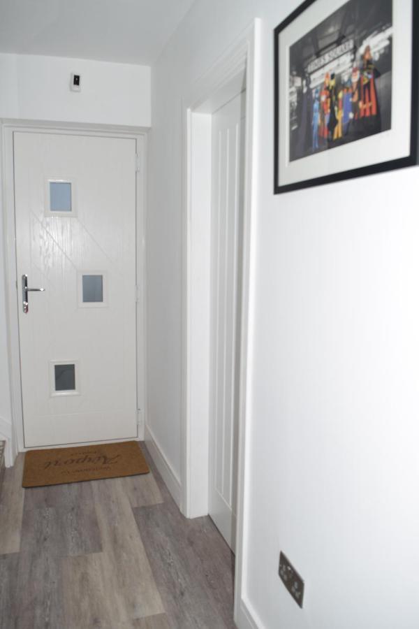 Airport Padzzz Apartment Wythenshawe Luaran gambar