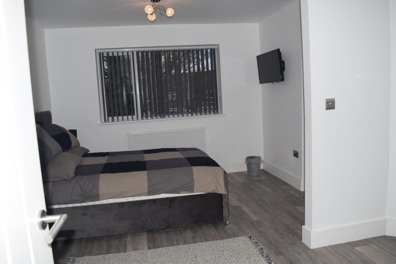Airport Padzzz Apartment Wythenshawe Luaran gambar