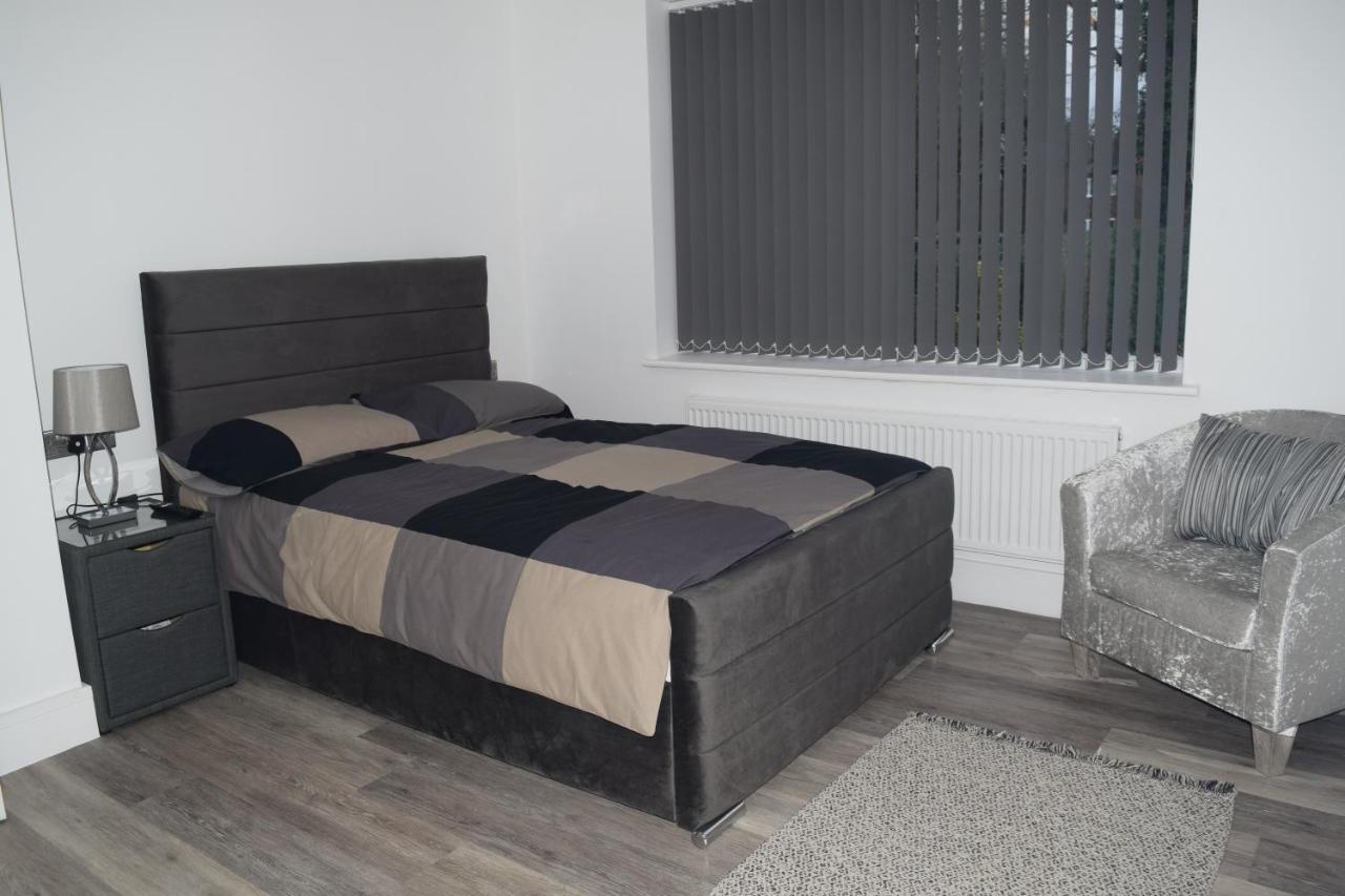 Airport Padzzz Apartment Wythenshawe Luaran gambar