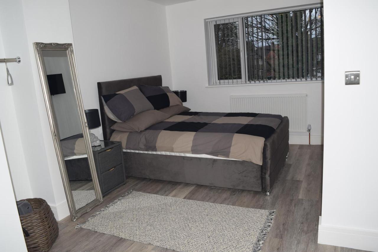 Airport Padzzz Apartment Wythenshawe Luaran gambar